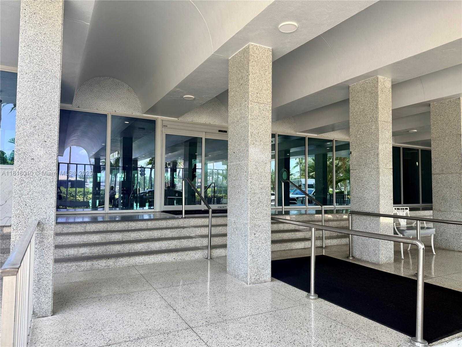 Small Image of 5055 COLLINS AVE #4A, Miami Beach Number 30
