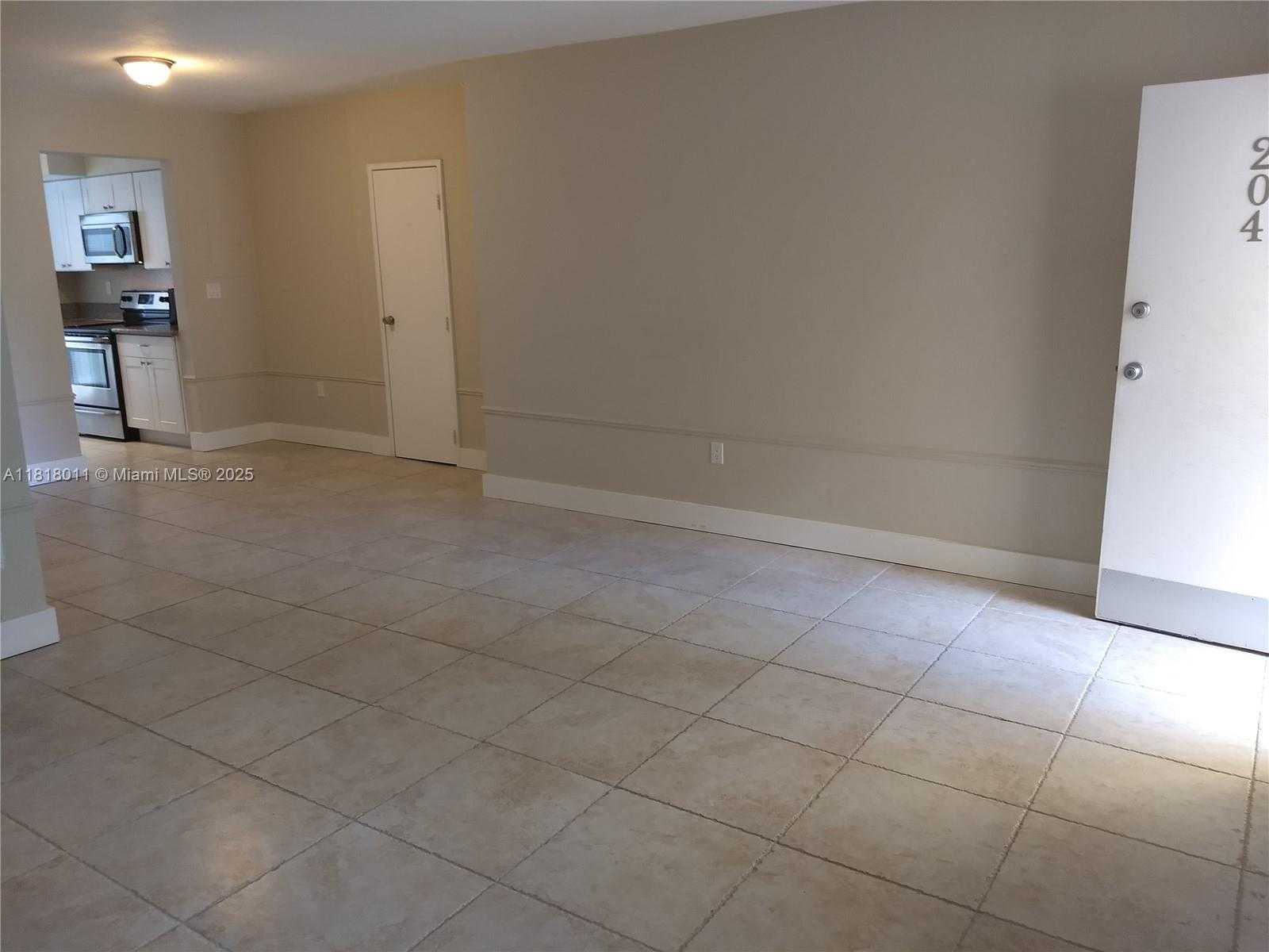 Small Image of 10001 WEST BAY HARBOR DR #204, Bay Harbor Islands Number 4