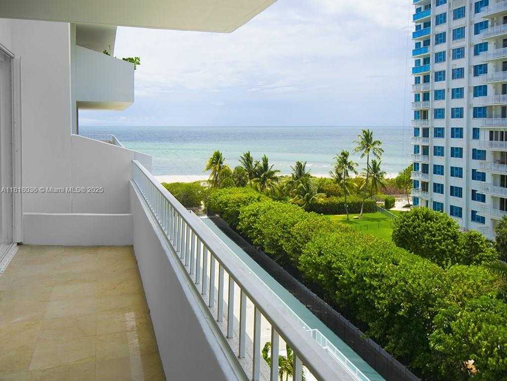 Small Image of 199 OCEAN LANE DR #703, Key Biscayne Number 10