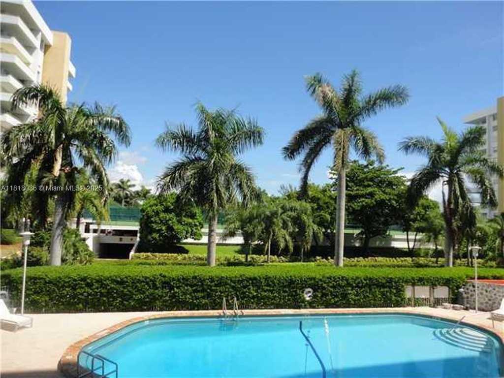 Small Image of 199 OCEAN LANE DR #703, Key Biscayne Number 12