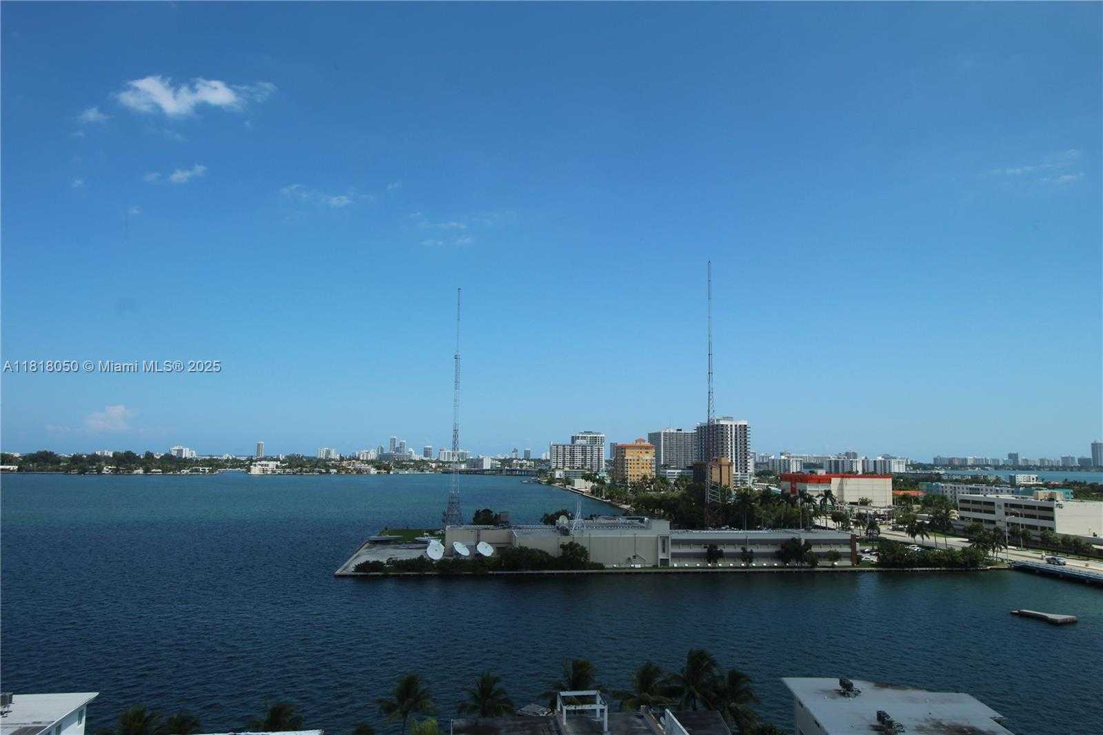 Small Image of 7910 HARBOR ISLAND DR #1004, North Bay Village Number 14