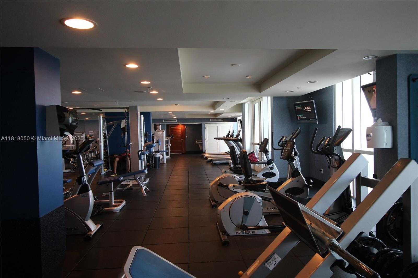 Small Image of 7910 HARBOR ISLAND DR #1004, North Bay Village Number 15