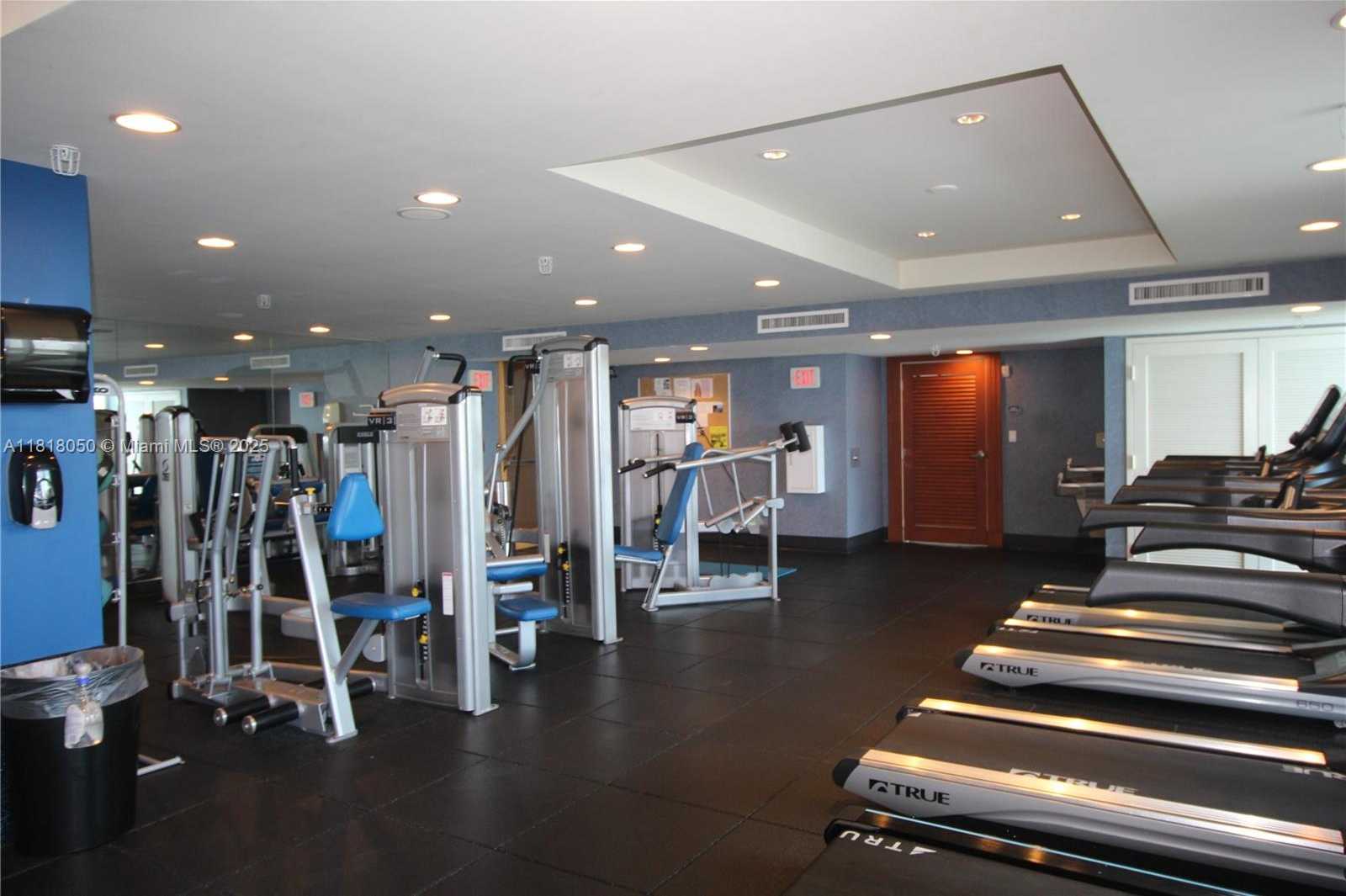 Small Image of 7910 HARBOR ISLAND DR #1004, North Bay Village Number 16