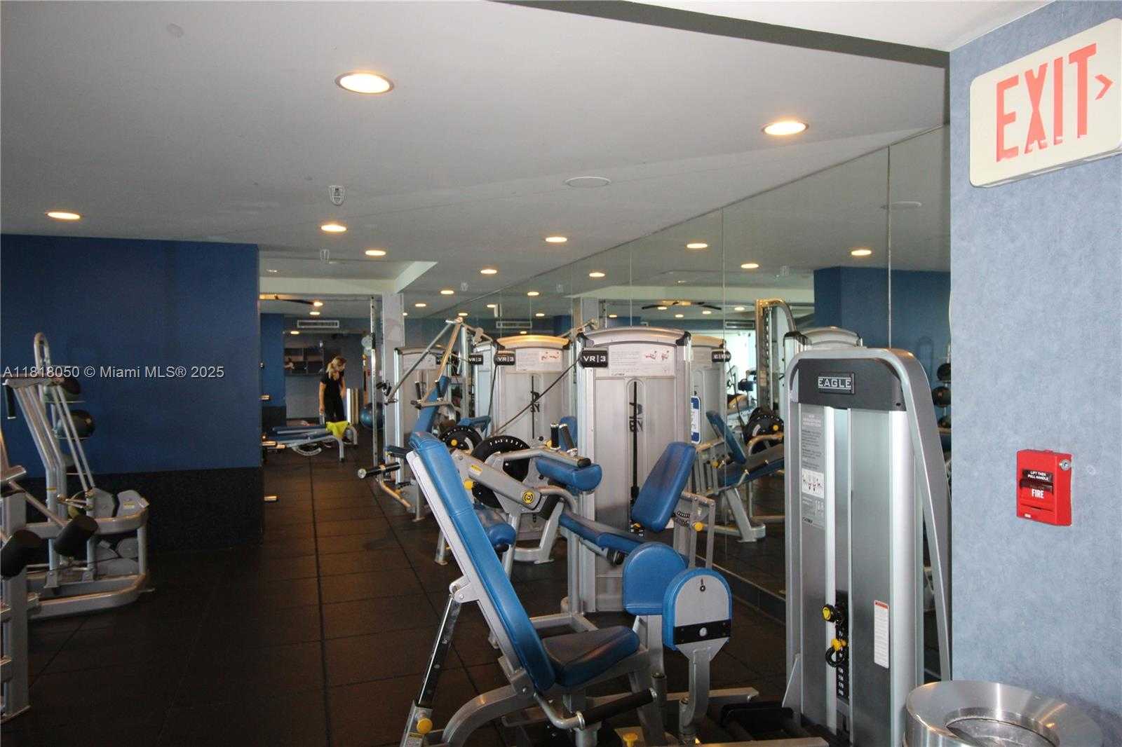 Small Image of 7910 HARBOR ISLAND DR #1004, North Bay Village Number 28