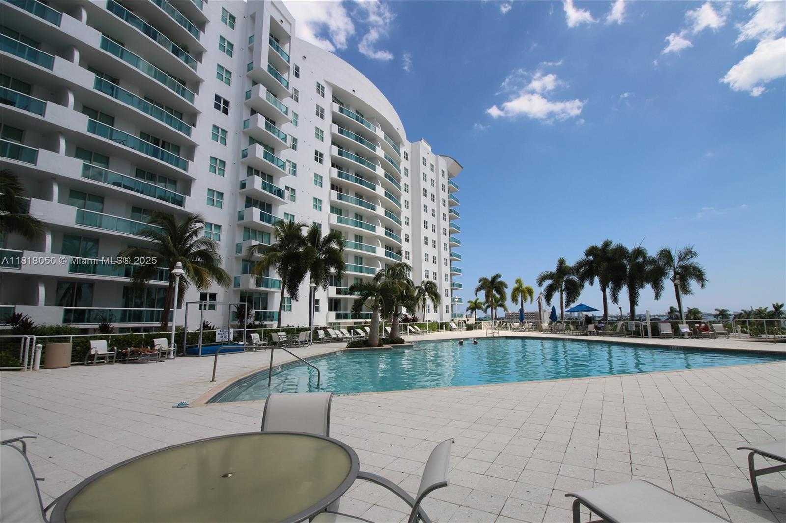Small Image of 7910 HARBOR ISLAND DR #1004, North Bay Village Number 3