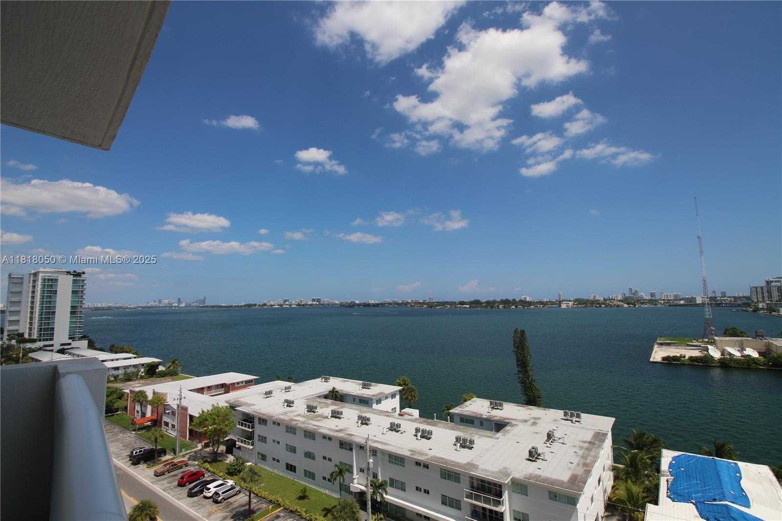 Small Image of 7910 HARBOR ISLAND DR #1004, North Bay Village Number 9