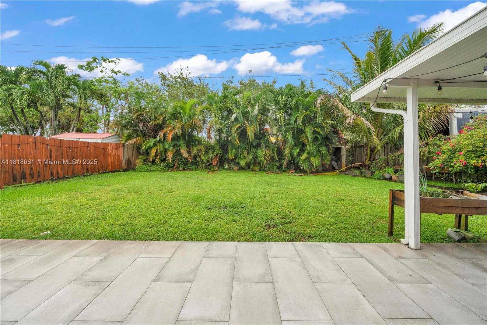 Small Image of 1531 NORTH WEST 81ST AVE, Pembroke Pines Number 10