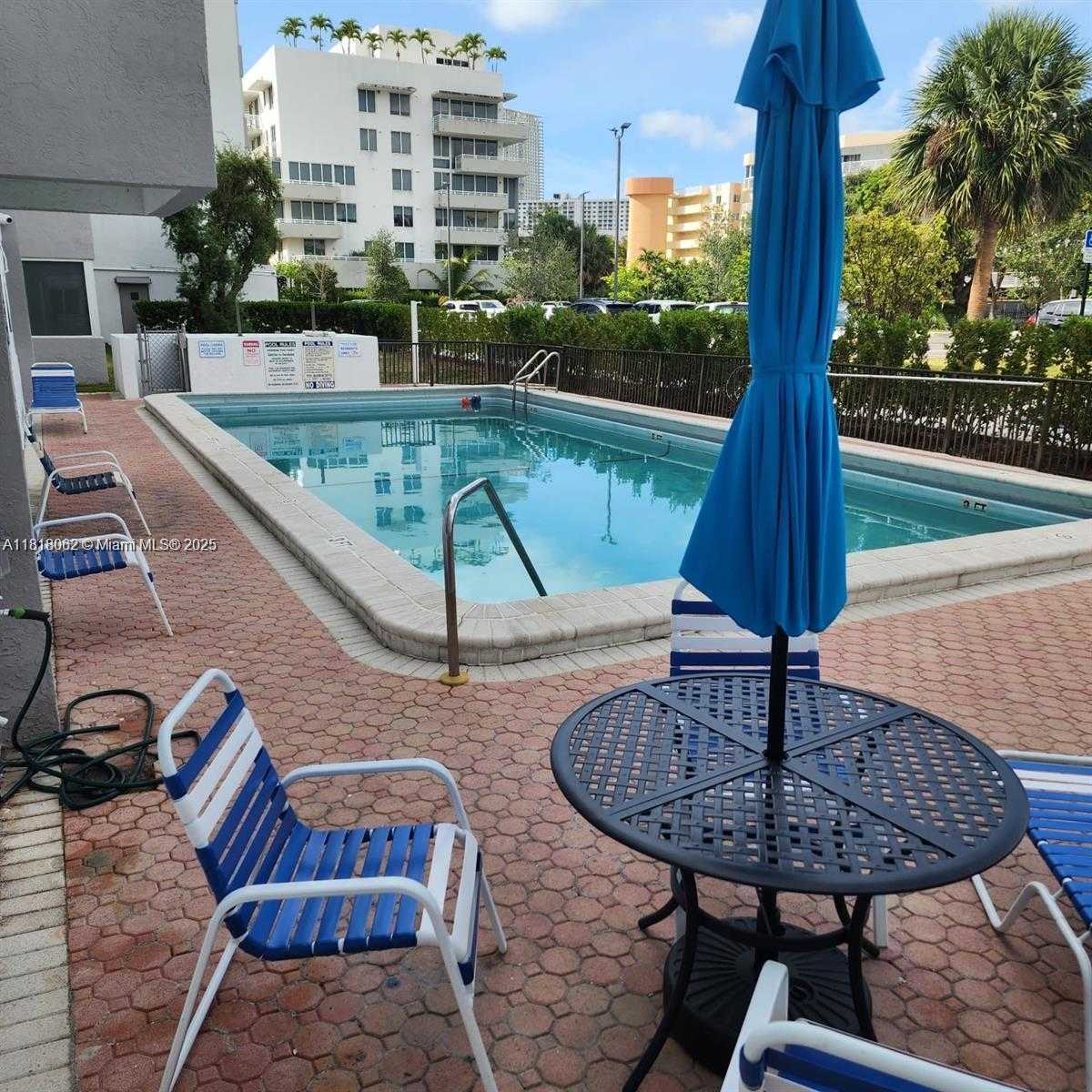 Small Image of 250 180TH #506, Sunny Isles Beach Number 11