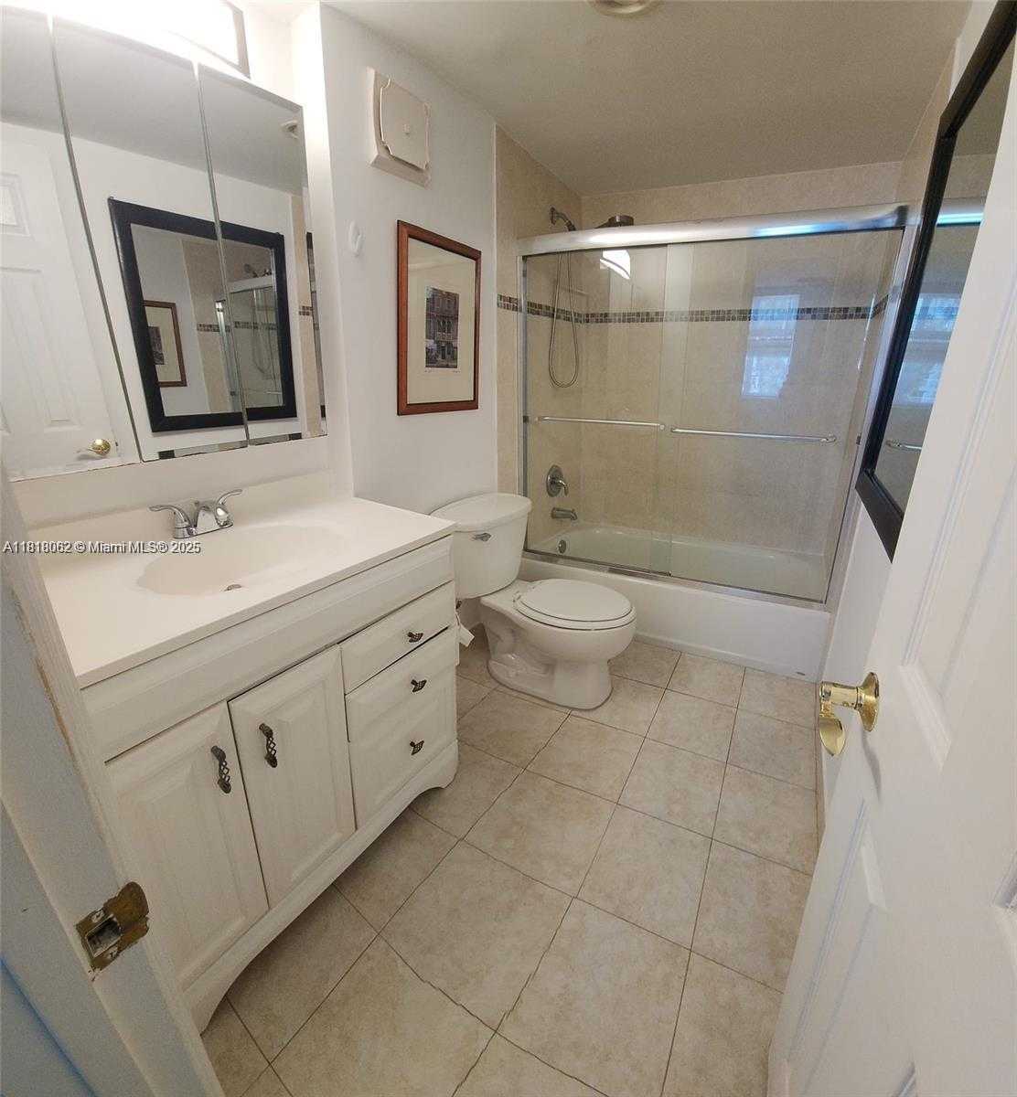 Small Image of 250 180TH #506, Sunny Isles Beach Number 7