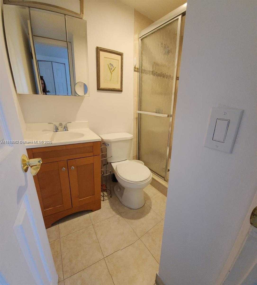 Small Image of 250 180TH #506, Sunny Isles Beach Number 8