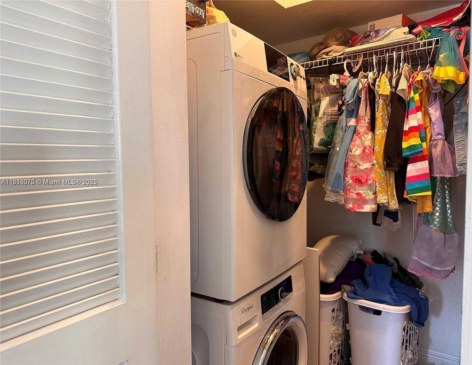 Small Image of 1551 WEST AVE #3, Miami Beach Number 18
