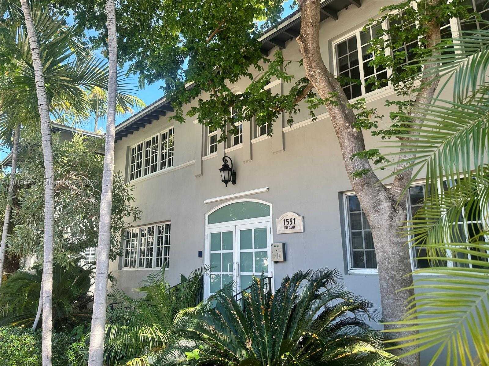 Small Image of 1551 WEST AVE #3, Miami Beach Number 2