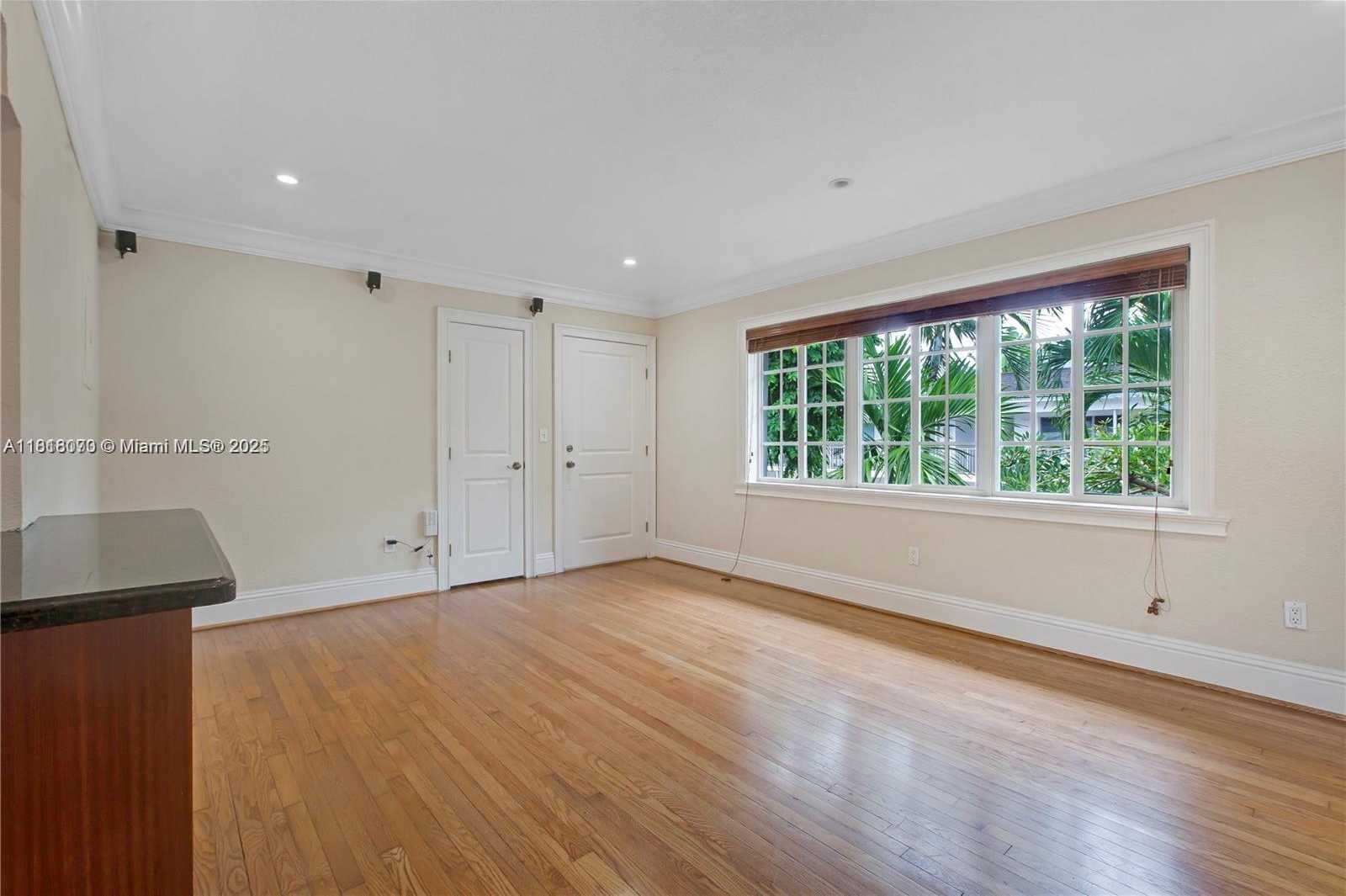 Small Image of 1551 WEST AVE #3, Miami Beach Number 9