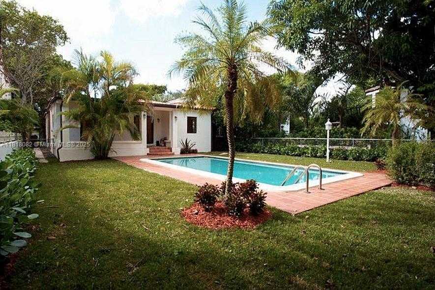 Small Image of 1717 CORTEZ ST #1717, Coral Gables Number 15