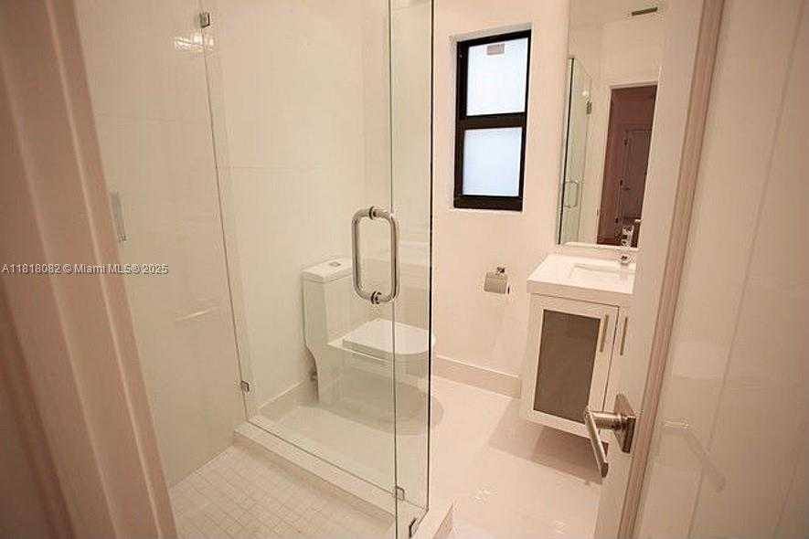 Small Image of 1717 CORTEZ ST #1717, Coral Gables Number 8