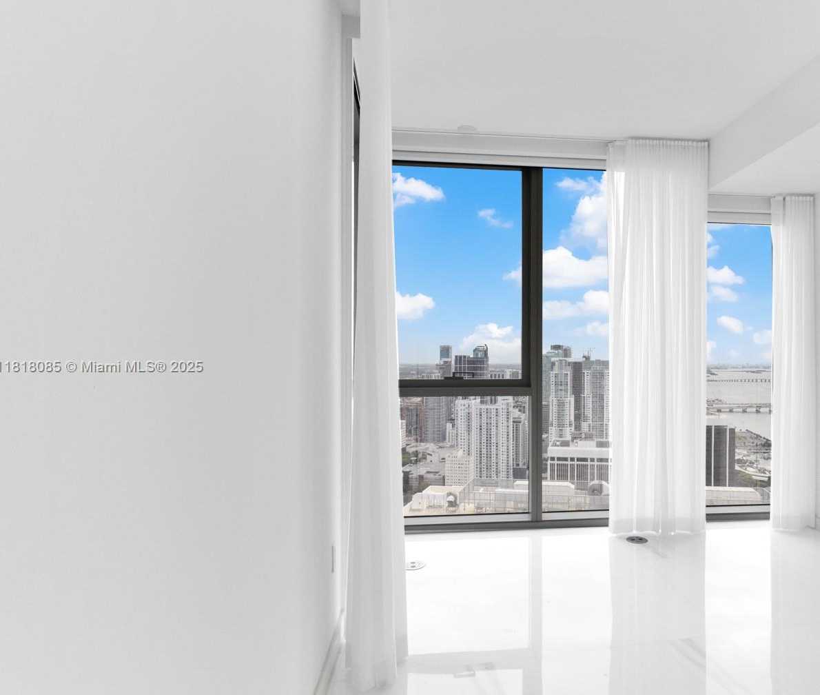 Small Image of 300 BISCAYNE BLVD WAY #5109, Miami Number 11