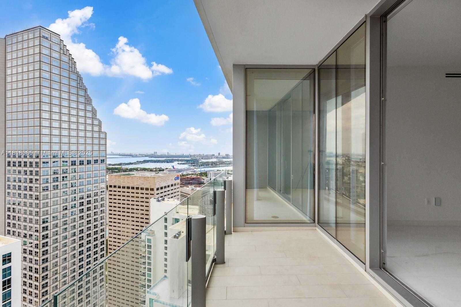 Small Image of 300 BISCAYNE BLVD WAY #5109, Miami Number 15