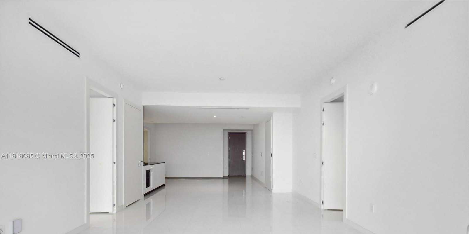 Small Image of 300 BISCAYNE BLVD WAY #5109, Miami Number 17