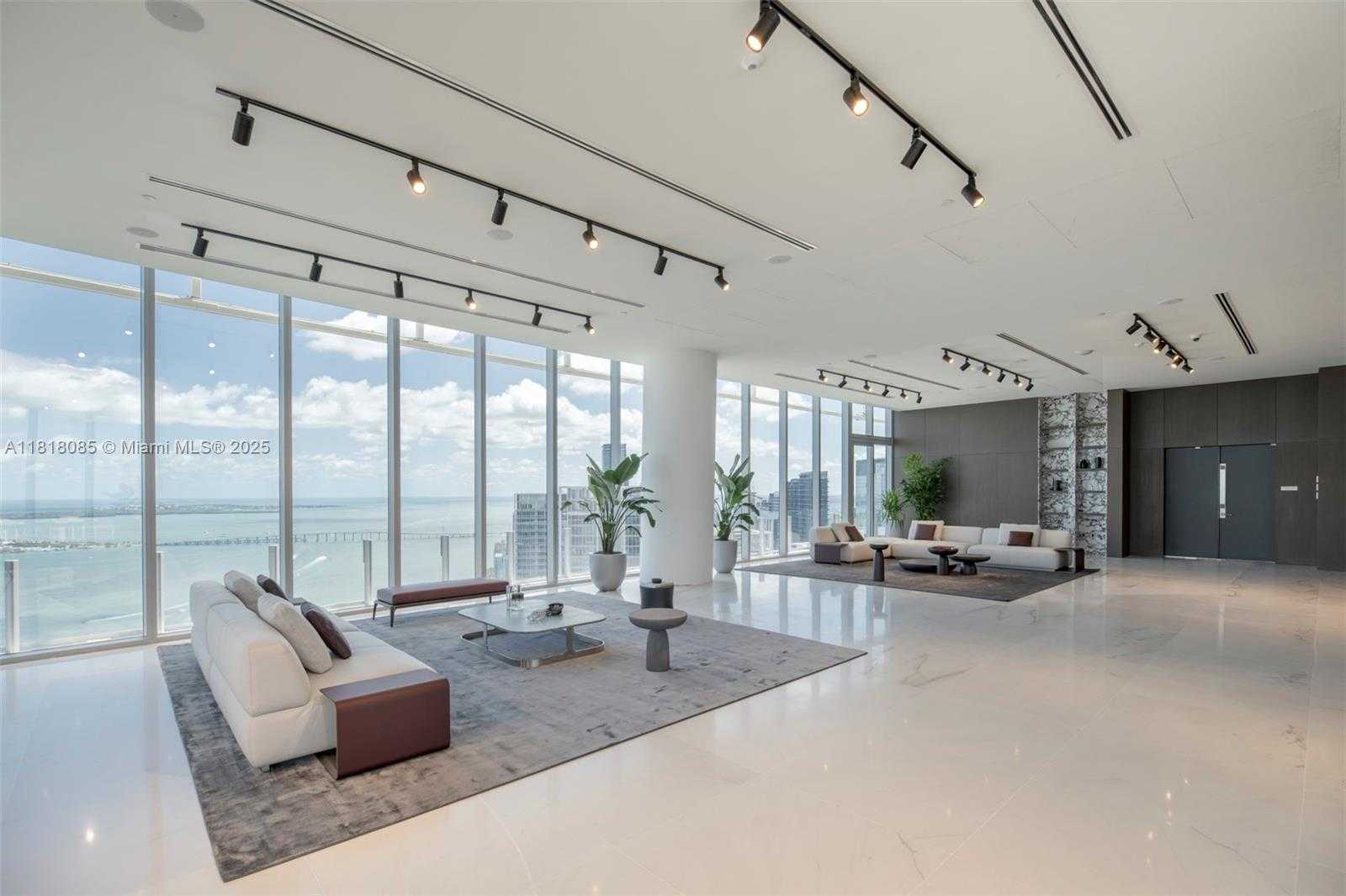 Small Image of 300 BISCAYNE BLVD WAY #5109, Miami Number 2