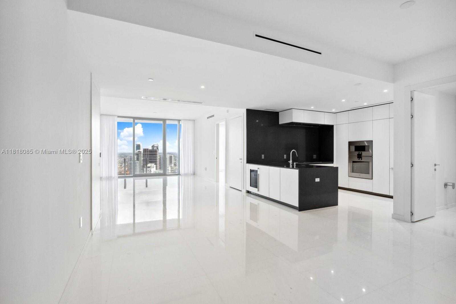 Small Image of 300 BISCAYNE BLVD WAY #5109, Miami Number 29
