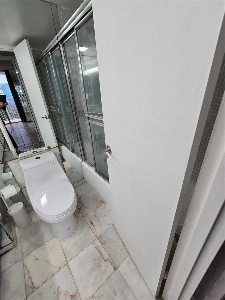 Small Image of 150 SOUTH EAST 25TH RD #6A, Miami Number 17