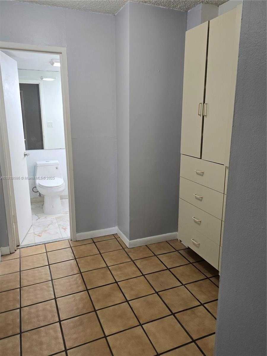 Small Image of 150 SOUTH EAST 25TH RD #6A, Miami Number 23