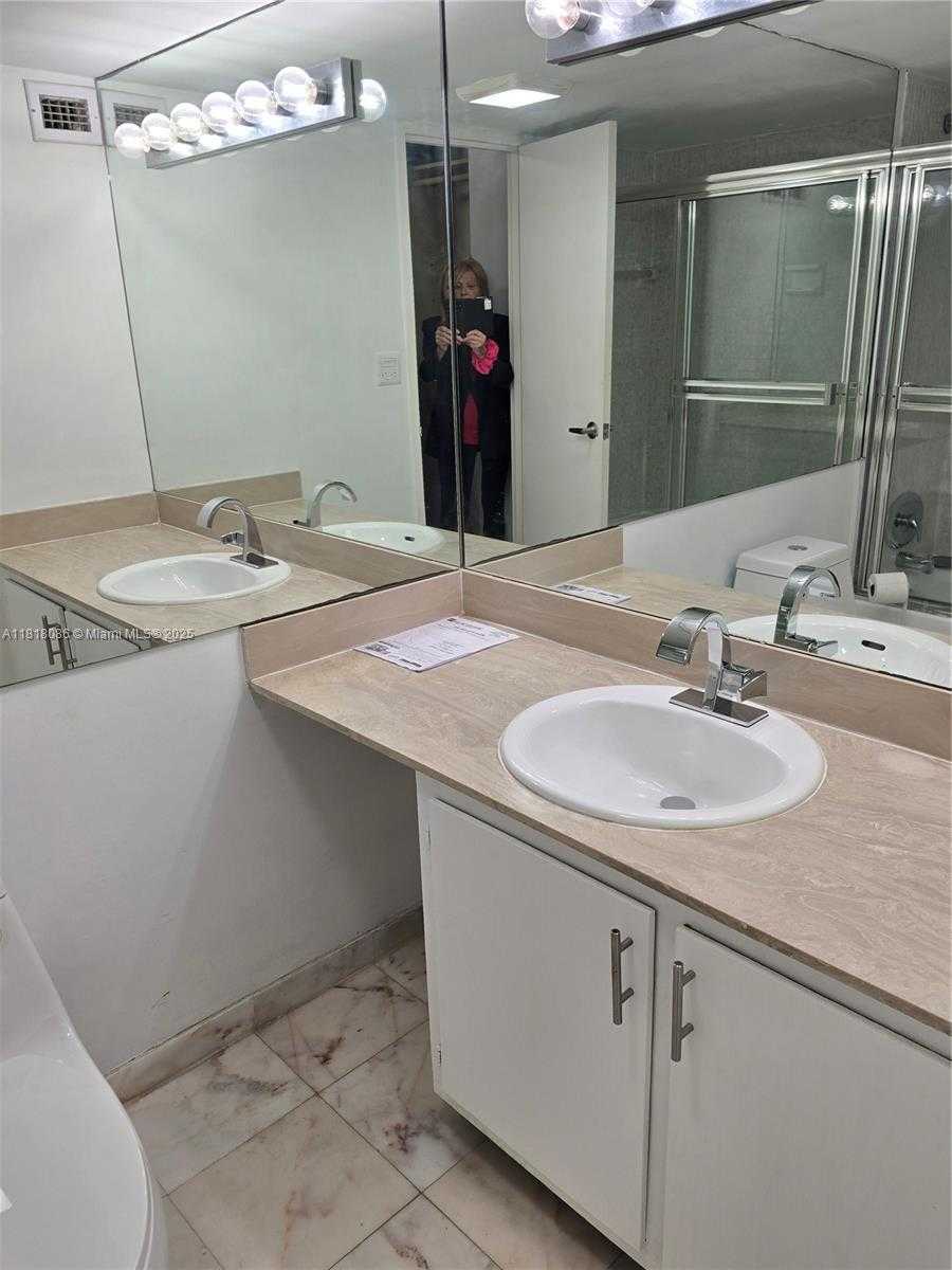 Small Image of 150 SOUTH EAST 25TH RD #6A, Miami Number 25