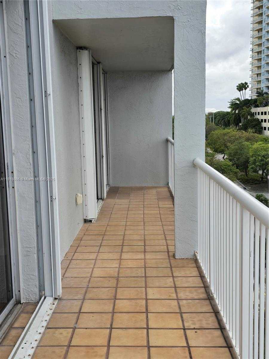 Small Image of 150 SOUTH EAST 25TH RD #6A, Miami Number 4
