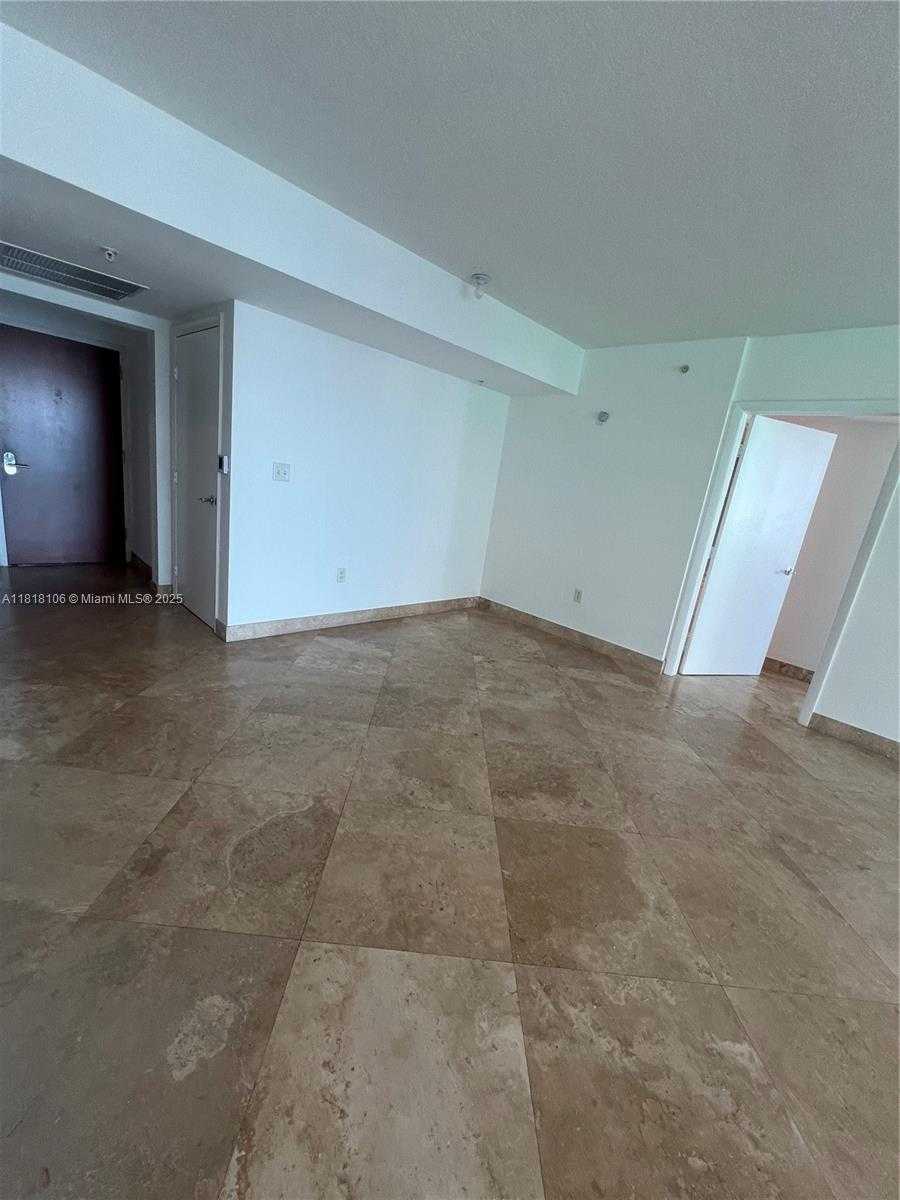 Small Image of 31 SOUTH EAST 5 ST #3004, Miami Number 19