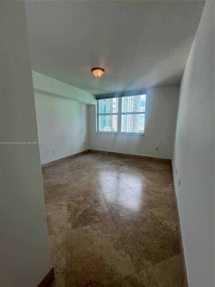 Small Image of 31 SOUTH EAST 5 ST #3004, Miami Number 22