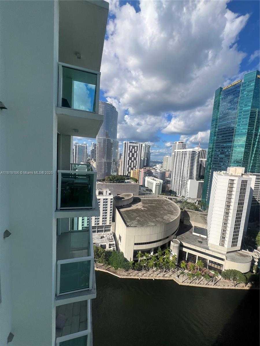 Small Image of 31 SOUTH EAST 5 ST #3004, Miami Number 33