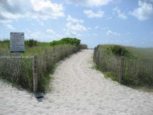 Small Image of 1390 OCEAN DR #302, Miami Beach Number 40