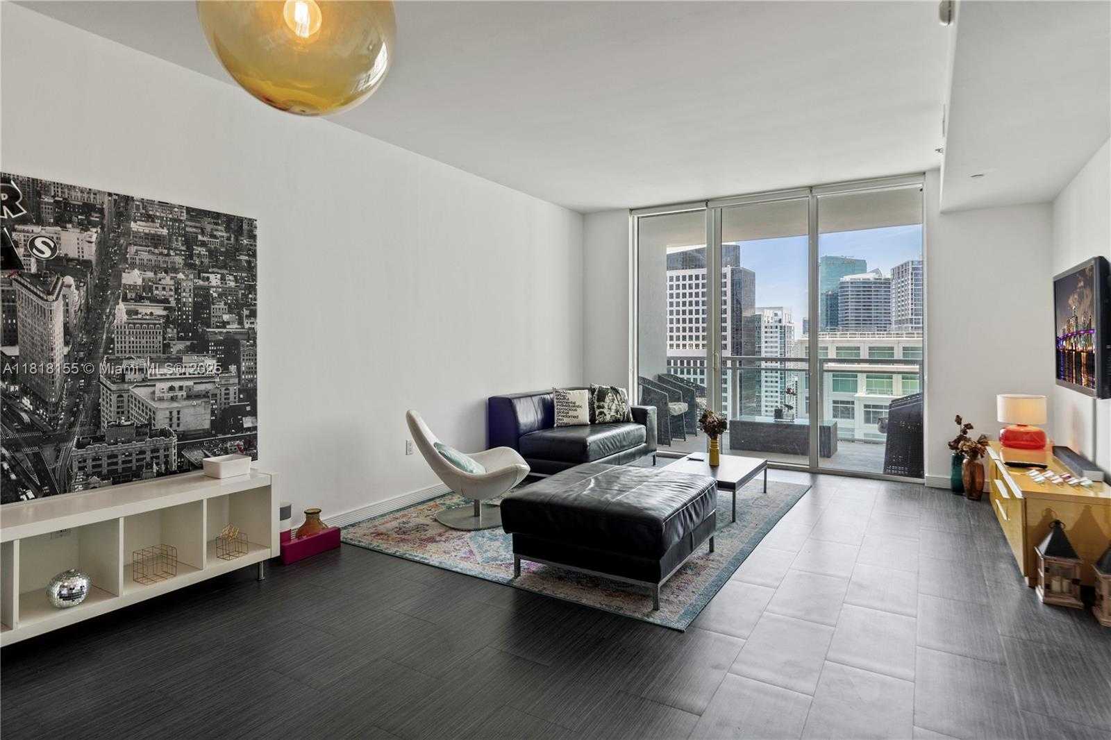 Small Image of 951 BRICKELL AVE #3700, Miami Number 2