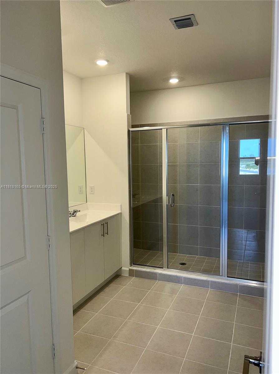 Small Image of 2929 SOUTH EAST 23RD AVE, Homestead Number 33