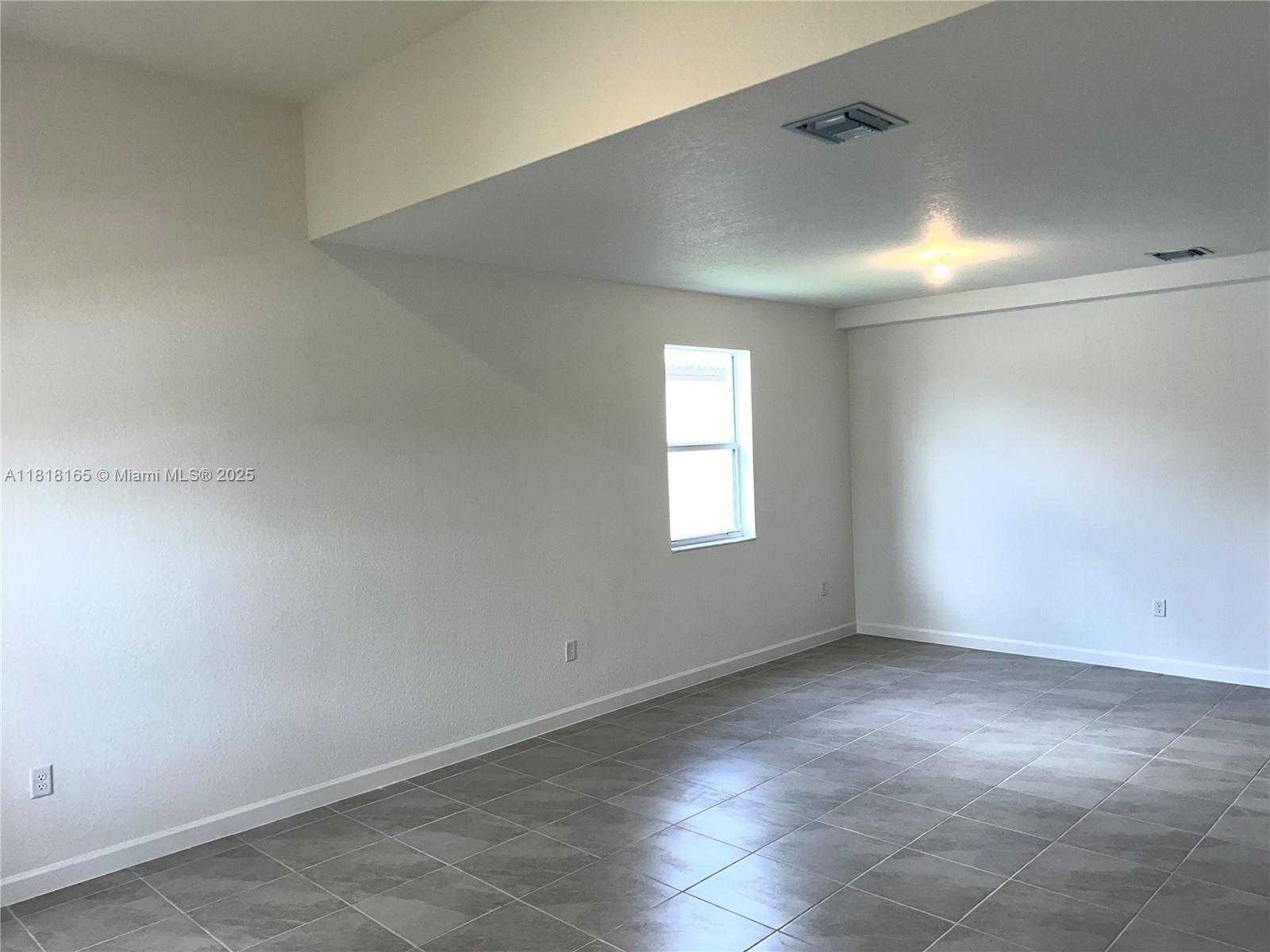 Small Image of 2929 SOUTH EAST 23RD AVE, Homestead Number 6