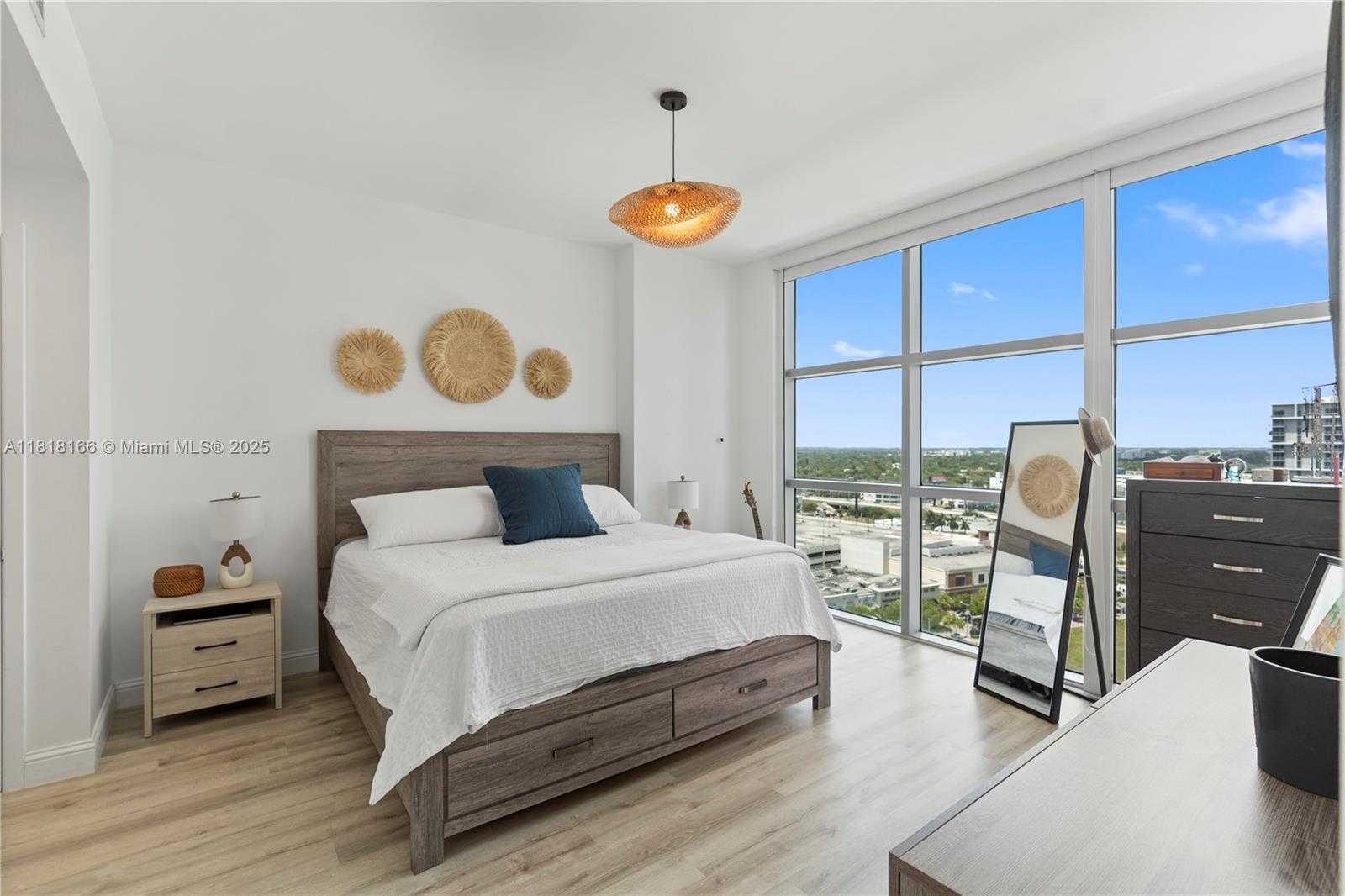 Small Image of 3301 NORTH EAST 1ST AVE #H1611, Miami Number 14