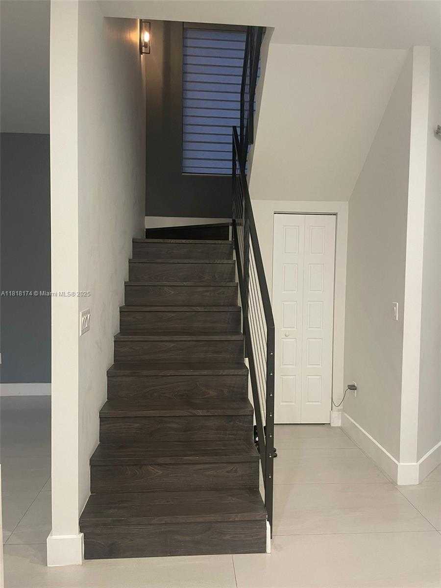 Small Image of 3270 SOUTH WEST 44TH ST, Dania Beach Number 10