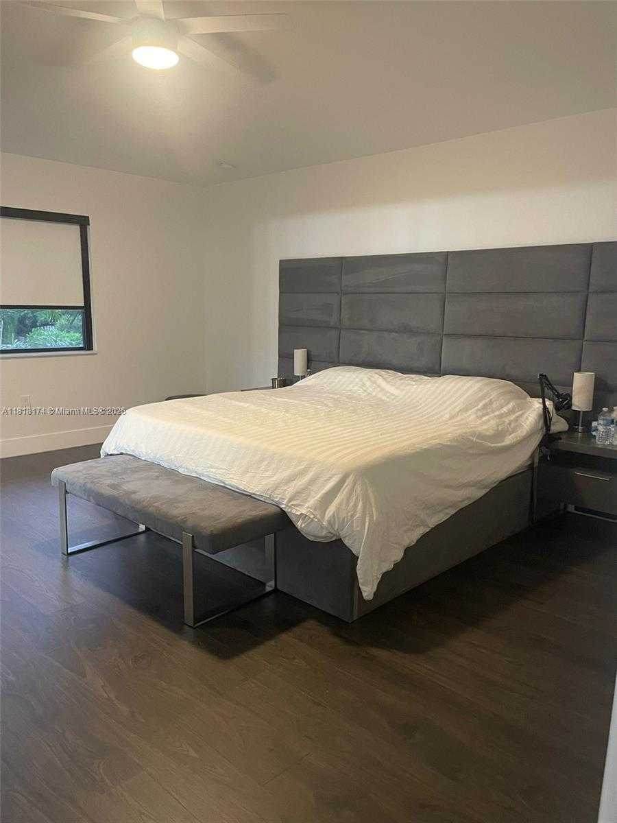 Small Image of 3270 SOUTH WEST 44TH ST, Dania Beach Number 15