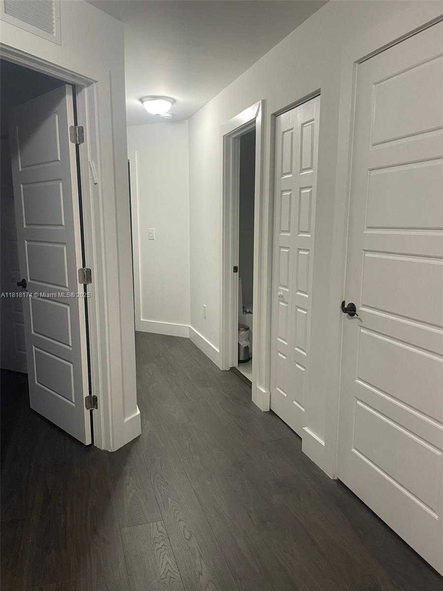 Small Image of 3270 SOUTH WEST 44TH ST, Dania Beach Number 17