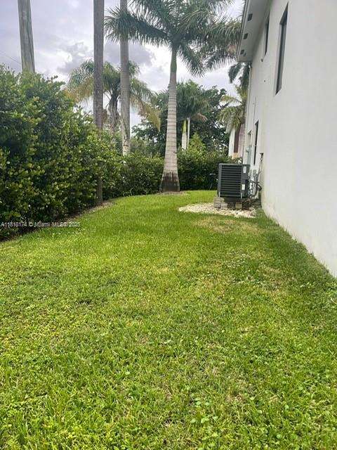 Small Image of 3270 SOUTH WEST 44TH ST, Dania Beach Number 27