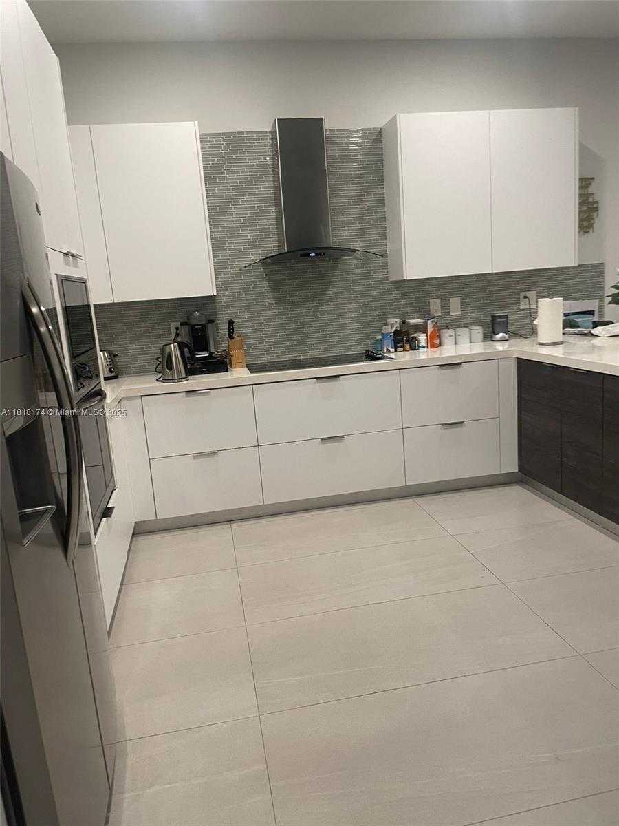 Small Image of 3270 SOUTH WEST 44TH ST, Dania Beach Number 4