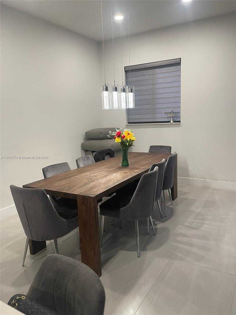 Small Image of 3270 SOUTH WEST 44TH ST, Dania Beach Number 6
