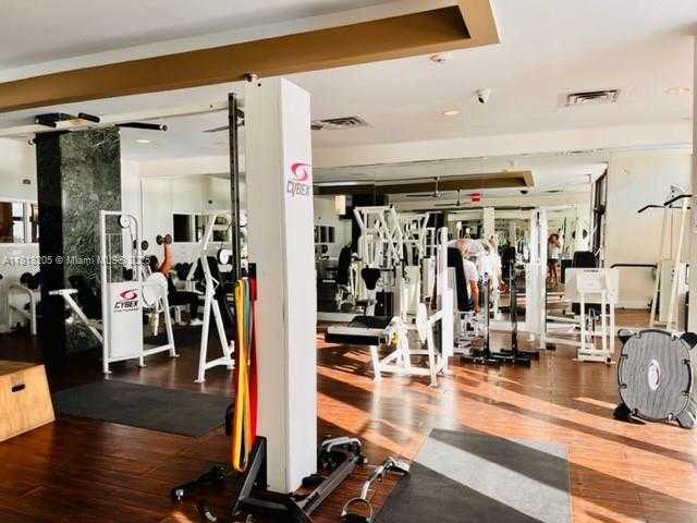 Small Image of 6770 INDIAN CREEK DR #11S, Miami Beach Number 13