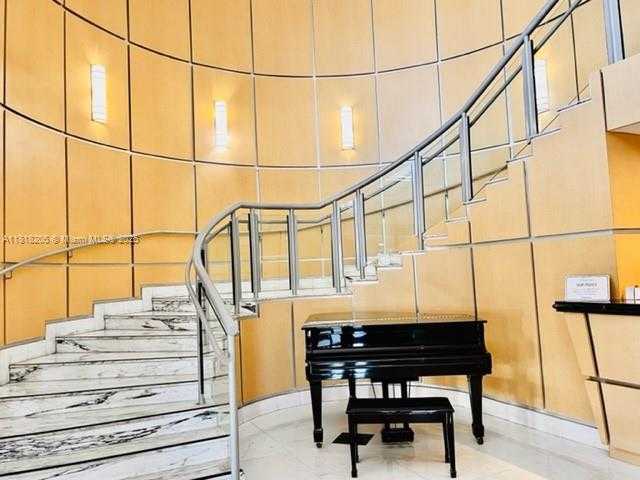 Small Image of 6770 INDIAN CREEK DR #11S, Miami Beach Number 14