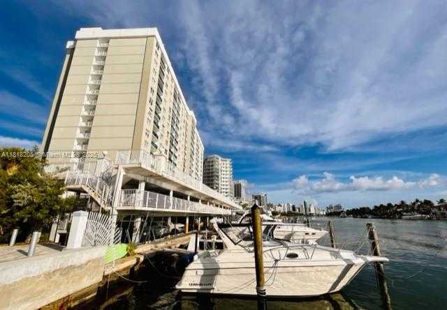 Small Image of 6770 INDIAN CREEK DR #11S, Miami Beach Number 18
