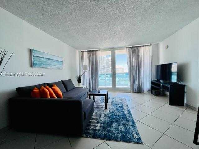 Small Image of 6770 INDIAN CREEK DR #11S, Miami Beach Number 2