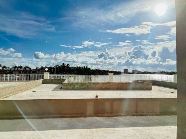Small Image of 6770 INDIAN CREEK DR #11S, Miami Beach Number 22