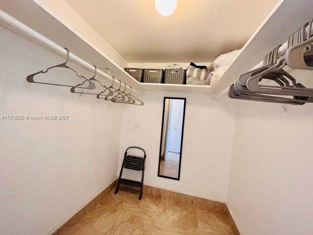 Small Image of 6770 INDIAN CREEK DR #11S, Miami Beach Number 9