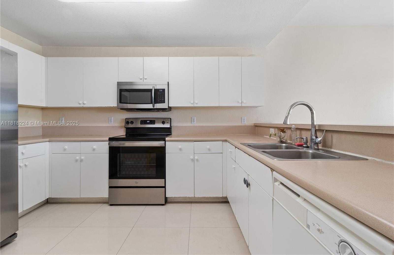 Small Image of 11102 NORTH WEST 83RD STREET #222, Doral Number 9