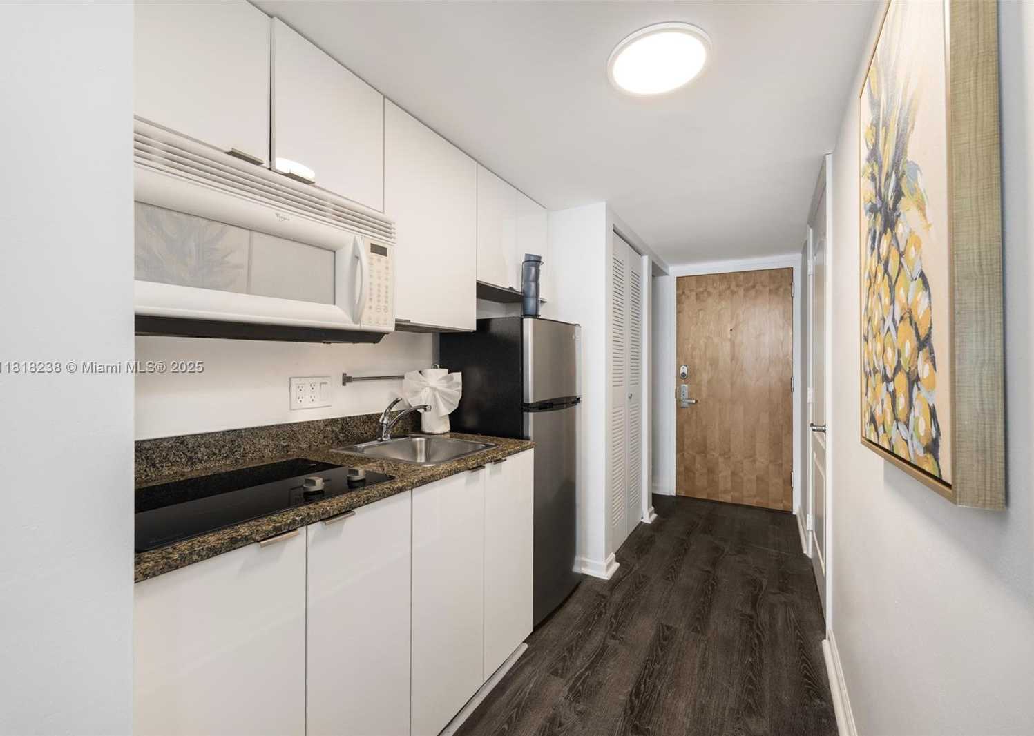Small Image of 1200 BRICKELL BAY DR #4010, Miami Number 10